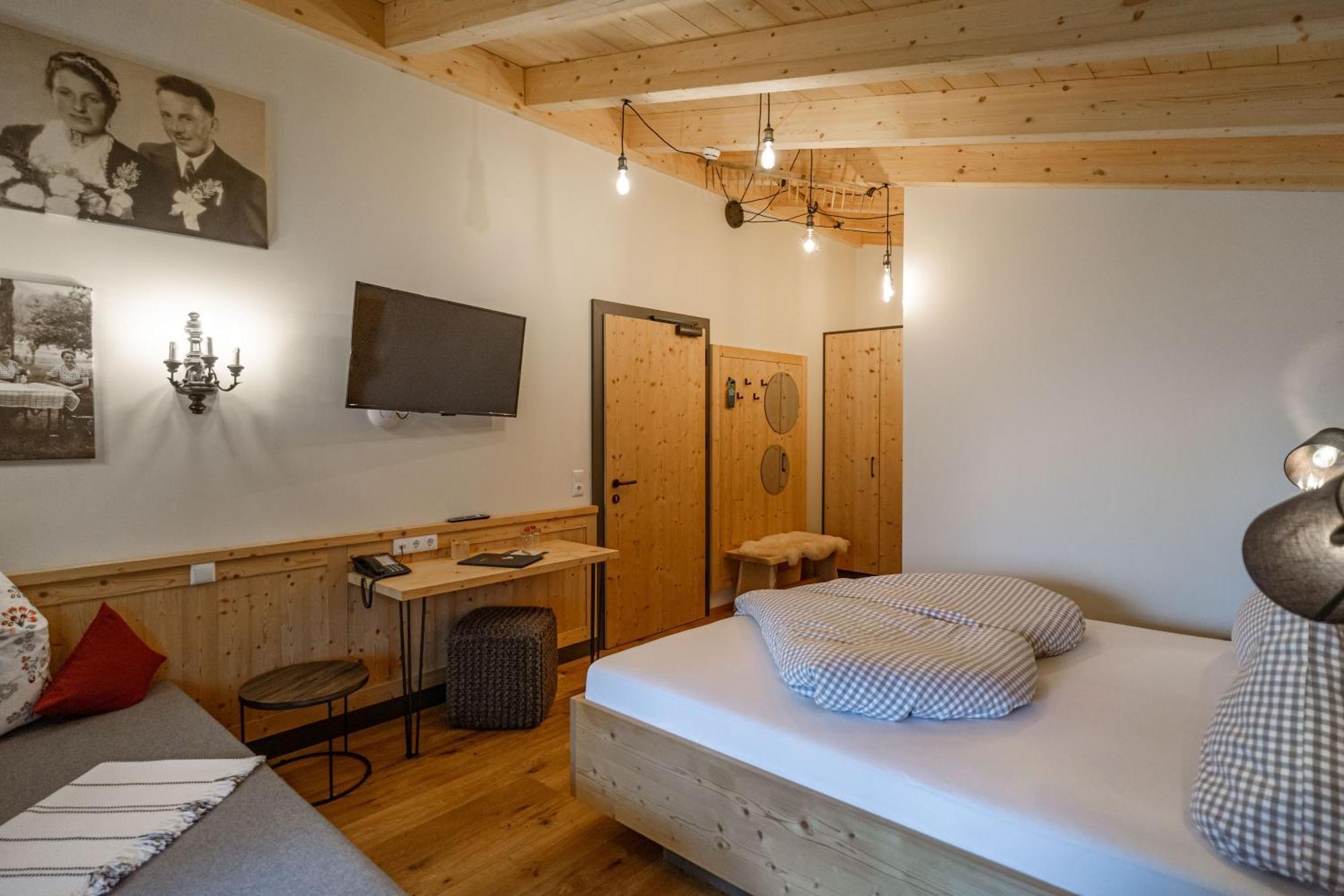 Hotel Landhaus Tirolerherz Sankt Ulrich am Pillersee Quarto foto